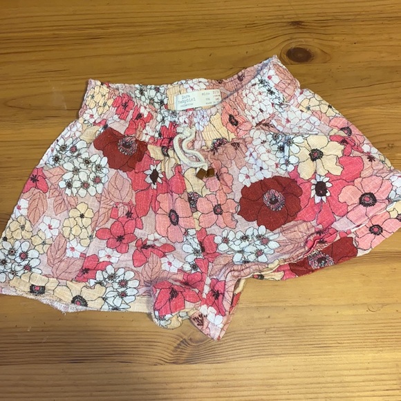 Toddler girl assorted shorts size 2T - Picture 12 of 16